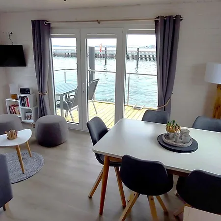 Hausboot Tosca By Interhome Apartman